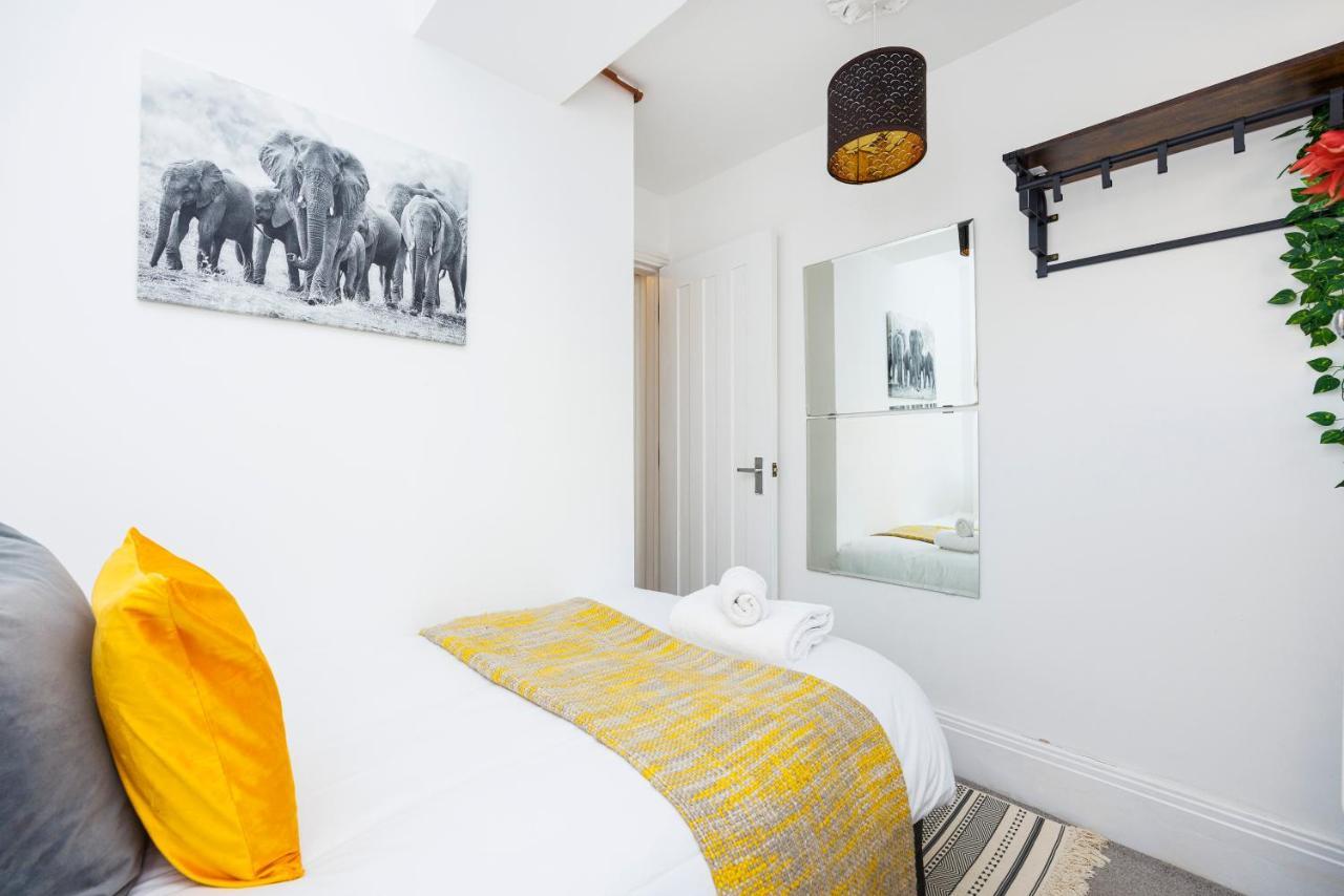 Apartment 2 Bed London
