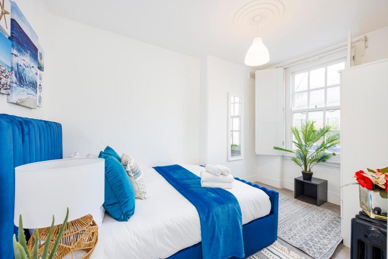 2 Bed Apartment *